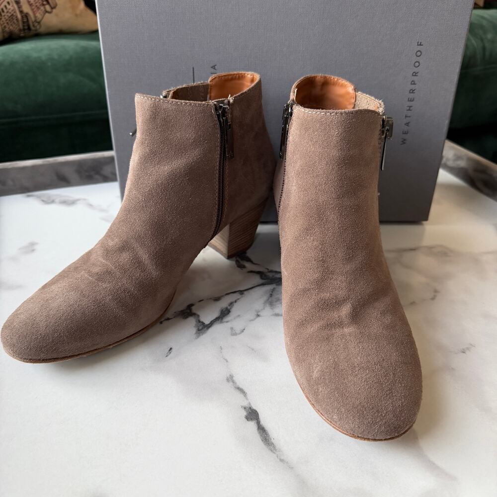Aquatalia Fallon Suede Ankle Booties Light Brown Size 39 - Picture 4 of 9